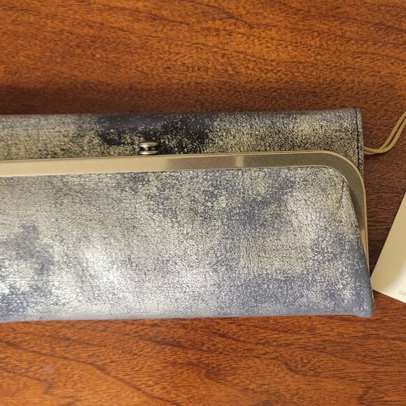 Hobo Rachel Continental Wallet - Picture 2 of 5